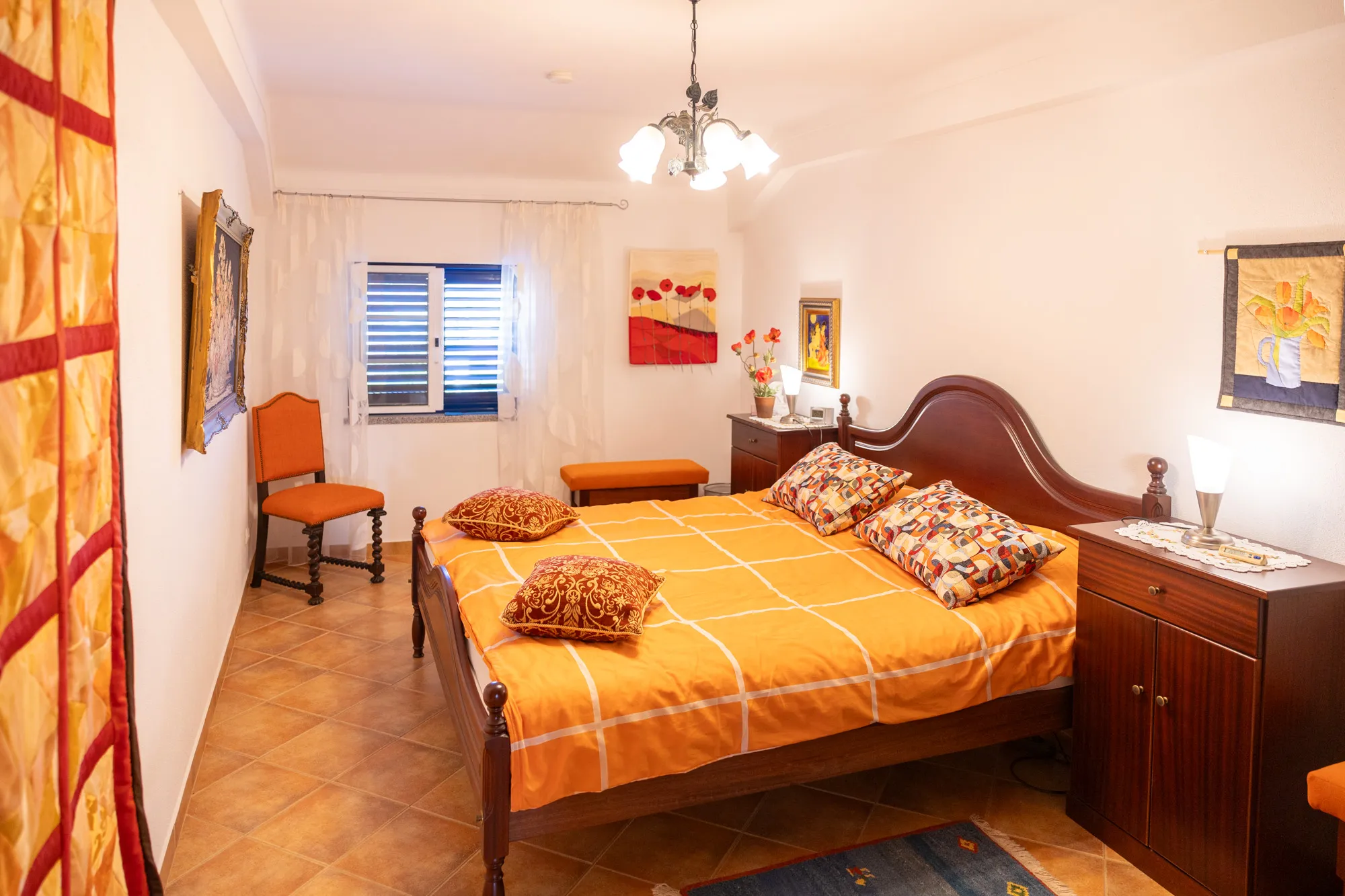 Quarto 2, cama de casal